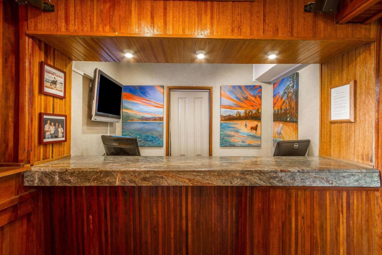 Equus Hotel Honolulu Luaran gambar